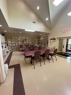 Dining room, Interior, Recessed Lighting