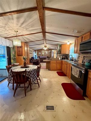 Chandelier, Dining room, Interior, Kitchen, Living room