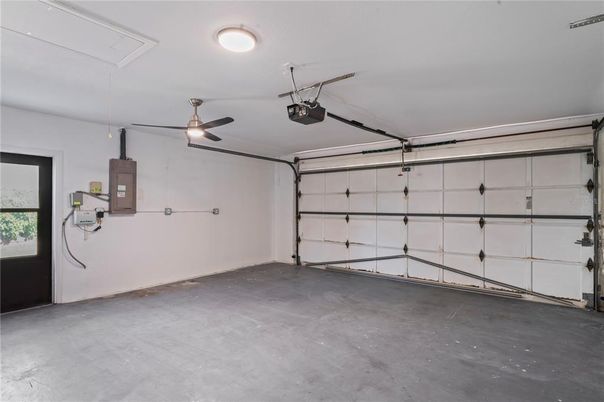 Garage, Interior