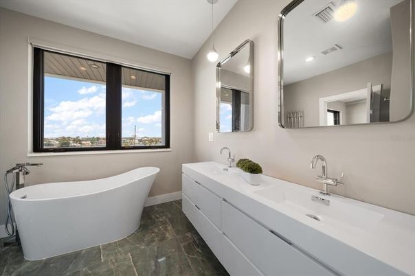 Bathroom, Dual Sink Vanities, Free Standing Baths, Interior, Recessed Lighting