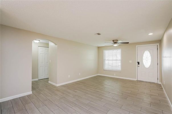Empty room, Interior, Recessed Lighting, Wood Texture Flooring