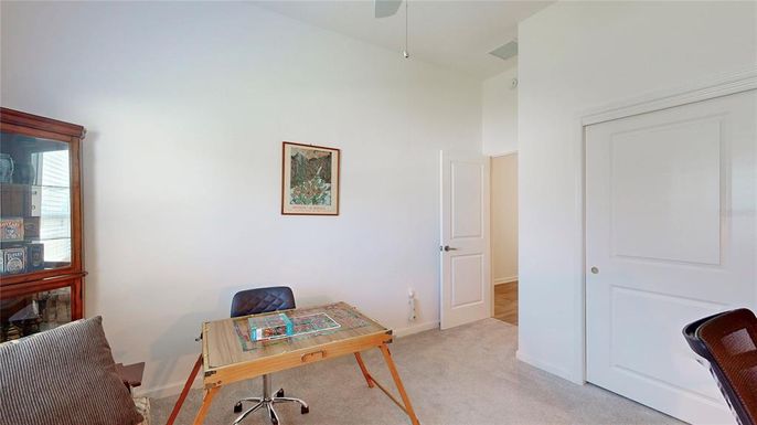 Home Office, Interior