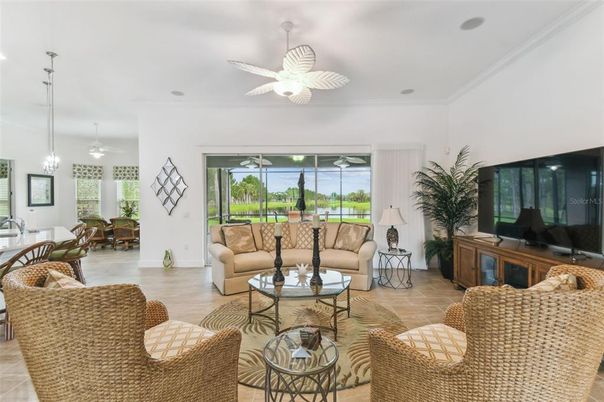 Dining room, Interior, Living room, Pendant Lights