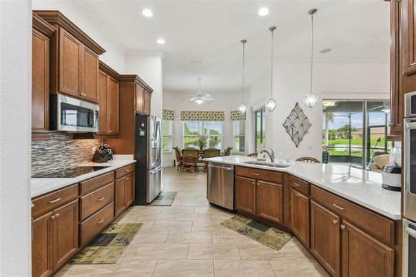 Dining room, Interior, Kitchen, Pendant Lights, Recessed Lighting, Stainless Steel Appliances