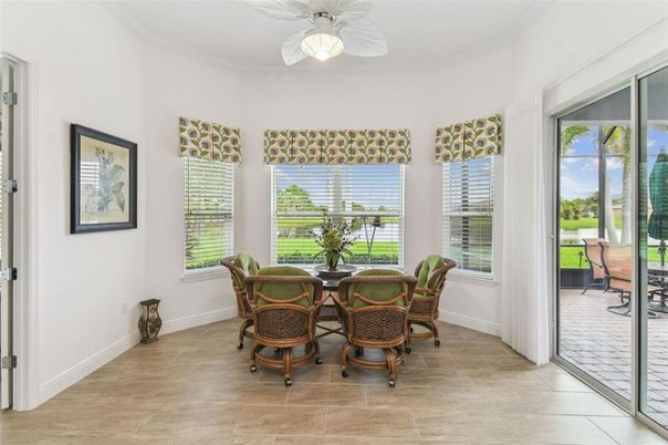 Dining room, Interior