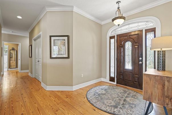 Interior, Pendant Lights, Recessed Lighting, Wood Texture Flooring