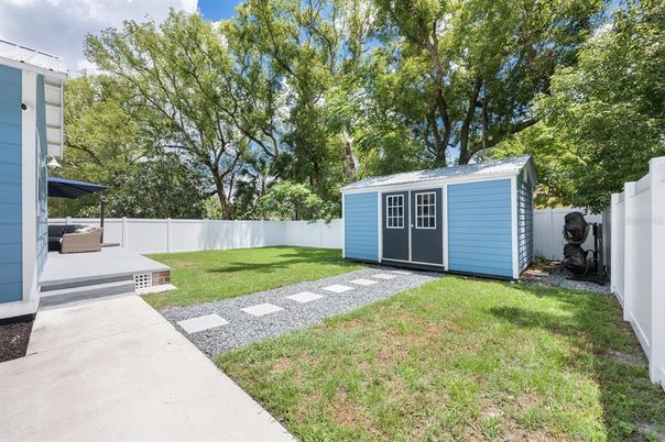 Backyard, Exterior