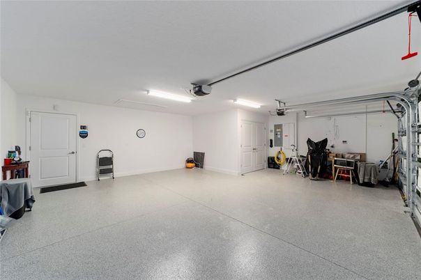 Garage, Interior