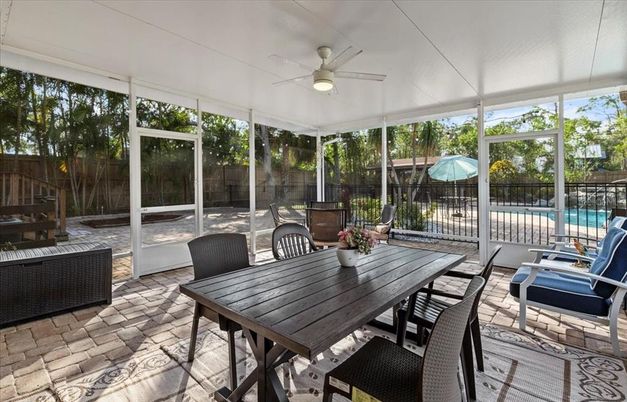 Dining room, Interior, Sun Room