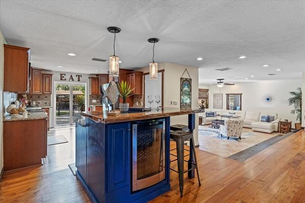 Interior, Kitchen, Living room, Pendant Lights, Recessed Lighting, Wood Texture Flooring