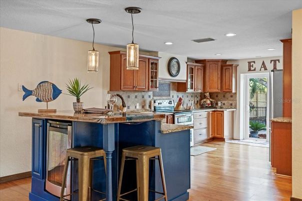Interior, Kitchen, Pendant Lights, Recessed Lighting, Wood Texture Flooring