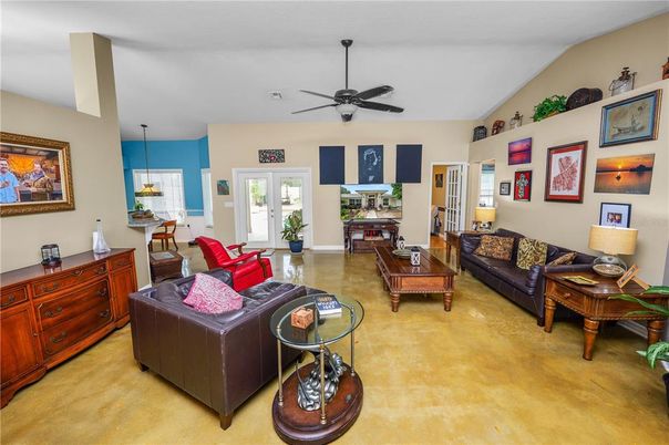 Interior, Living room, Pendant Lights