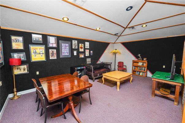 Dining room, Interior, Recessed Lighting
