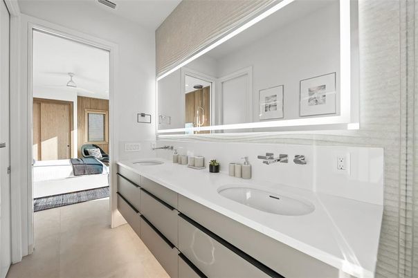 Bathroom, Dual Sink Vanities, Interior