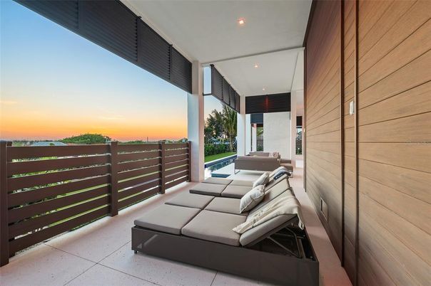 Exterior, Recessed Lighting