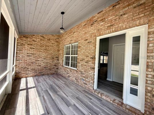 Empty room, Exterior, Stone Walls