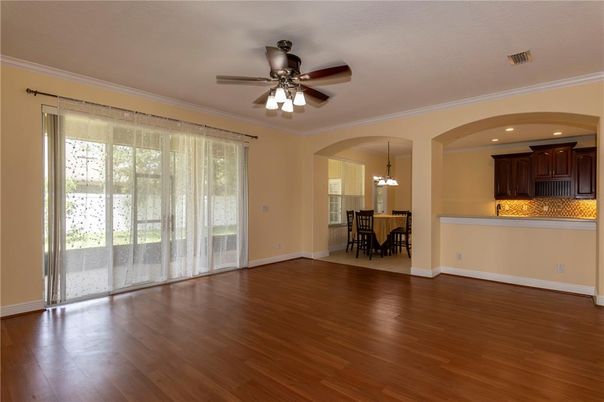 Chandelier, Dining room, Interior, Kitchen, Pendant Lights, Recessed Lighting, Wood Texture Flooring