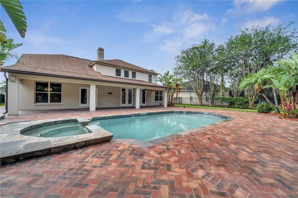 Exterior, Pool