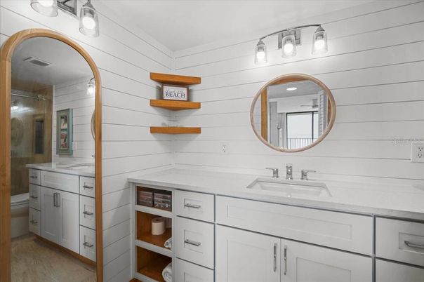 Bathroom, Dual Sink Vanities, Interior