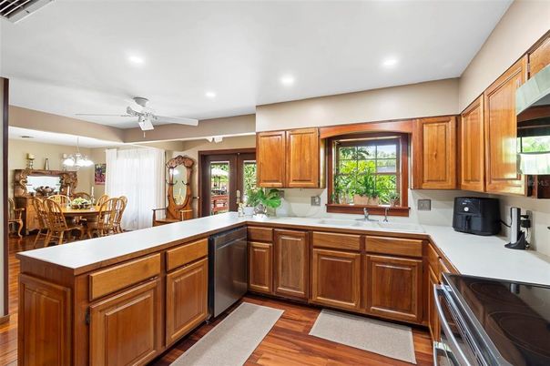 Chandelier, Dining room, Interior, Kitchen, Recessed Lighting, Wood Texture Flooring