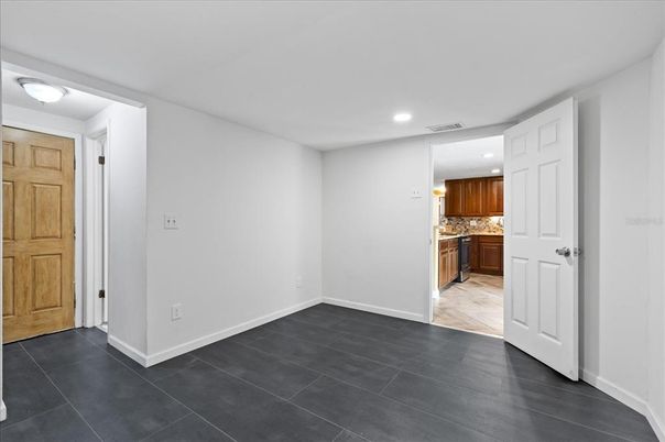 Empty room, Interior, Kitchen, Recessed Lighting