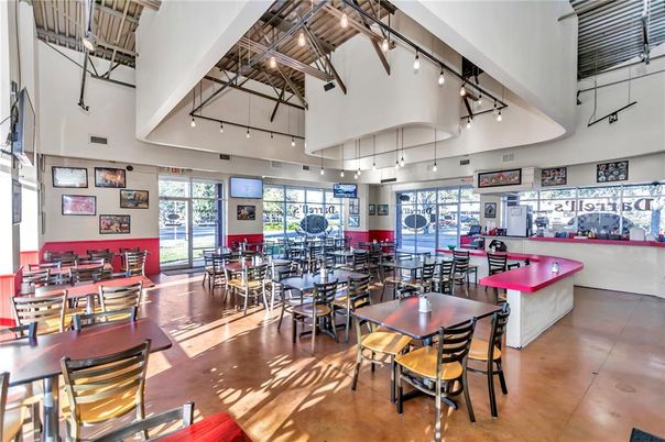 Dining room, Interior