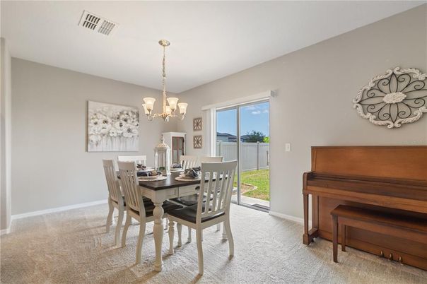 Chandelier, Dining room, Interior, Piano