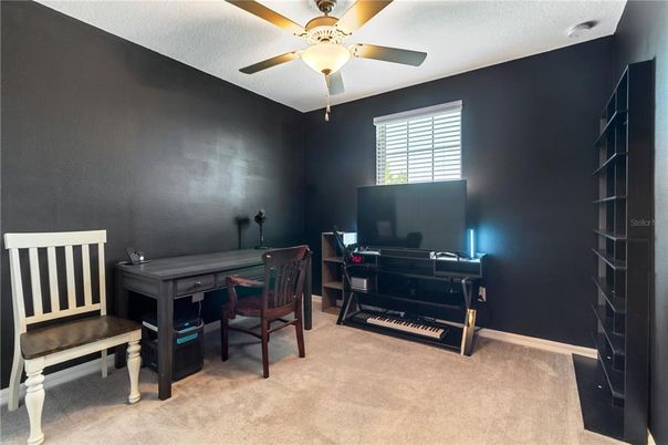 Home Office, Interior