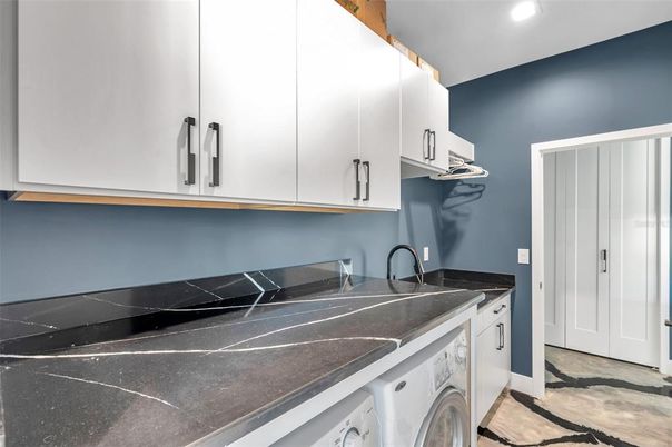 Interior, Recessed Lighting, Washer