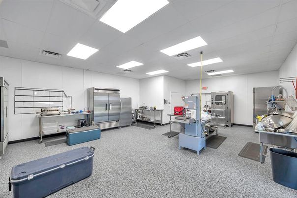 Fitness Equipment, Interior, Recessed Lighting