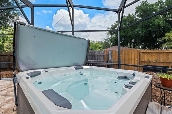 Glass Ceilings, Hot Tub, Interior, Sun Room