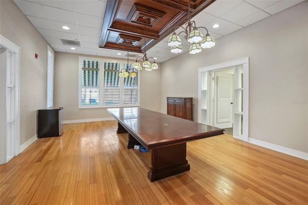 Interior, Pendant Lights, Recessed Lighting, Wood Texture Flooring