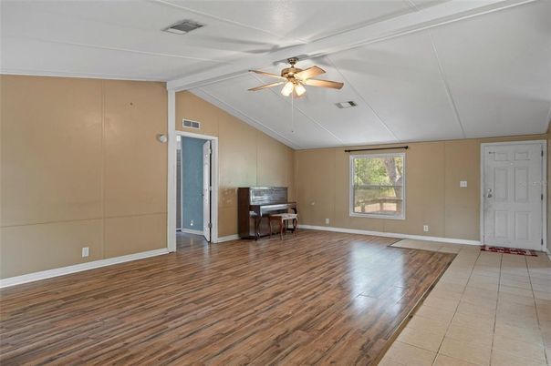 Empty room, Interior, Piano, Wood Texture Flooring