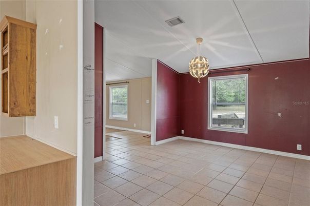 Empty room, Interior, Pendant Lights