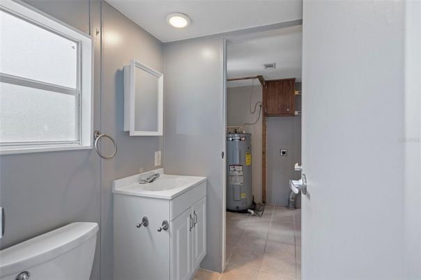 Bathroom, Interior, Recessed Lighting
