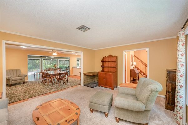 Dining room, Interior, Recessed Lighting