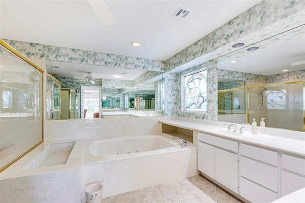 Bathroom, Dual Sink Vanities, Glass Shower, Interior, Recessed Lighting