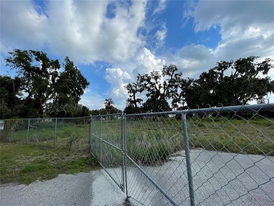 Exterior, Tennis Courts