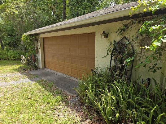 Detached Garage, Exterior