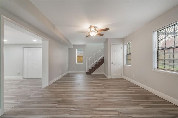 Empty room, Interior, Recessed Lighting, Wood Texture Flooring
