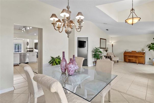 Dining room, Interior, Kitchen, Pendant Lights