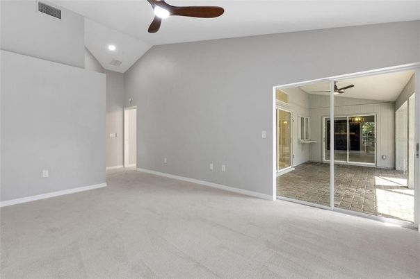 Empty room, Interior, Recessed Lighting