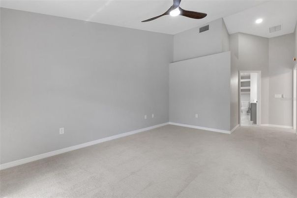 Empty room, Interior, Recessed Lighting
