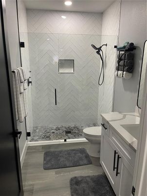 Bathroom, Interior, Recessed Lighting