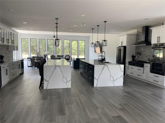 Interior, Kitchen, Living room, Pendant Lights, Recessed Lighting, Wood Texture Flooring