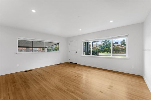 Empty room, Interior, Recessed Lighting, Wood Texture Flooring