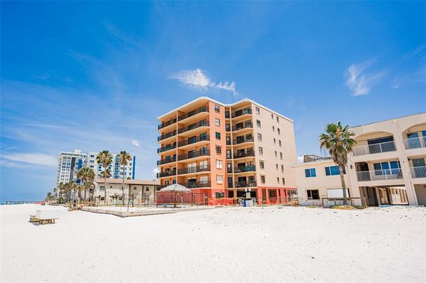 Exterior, Facade, Condo Building