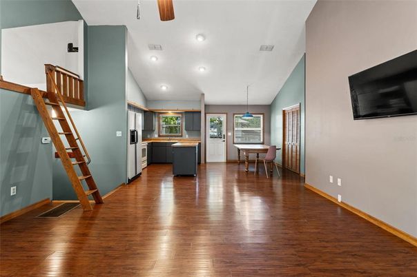 Dining room, Interior, Kitchen, Pendant Lights, Recessed Lighting, Wood Texture Flooring