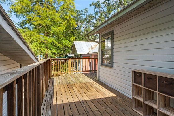 Exterior, Wood Texture Flooring