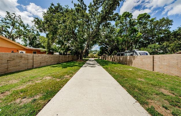 Backyard, Exterior